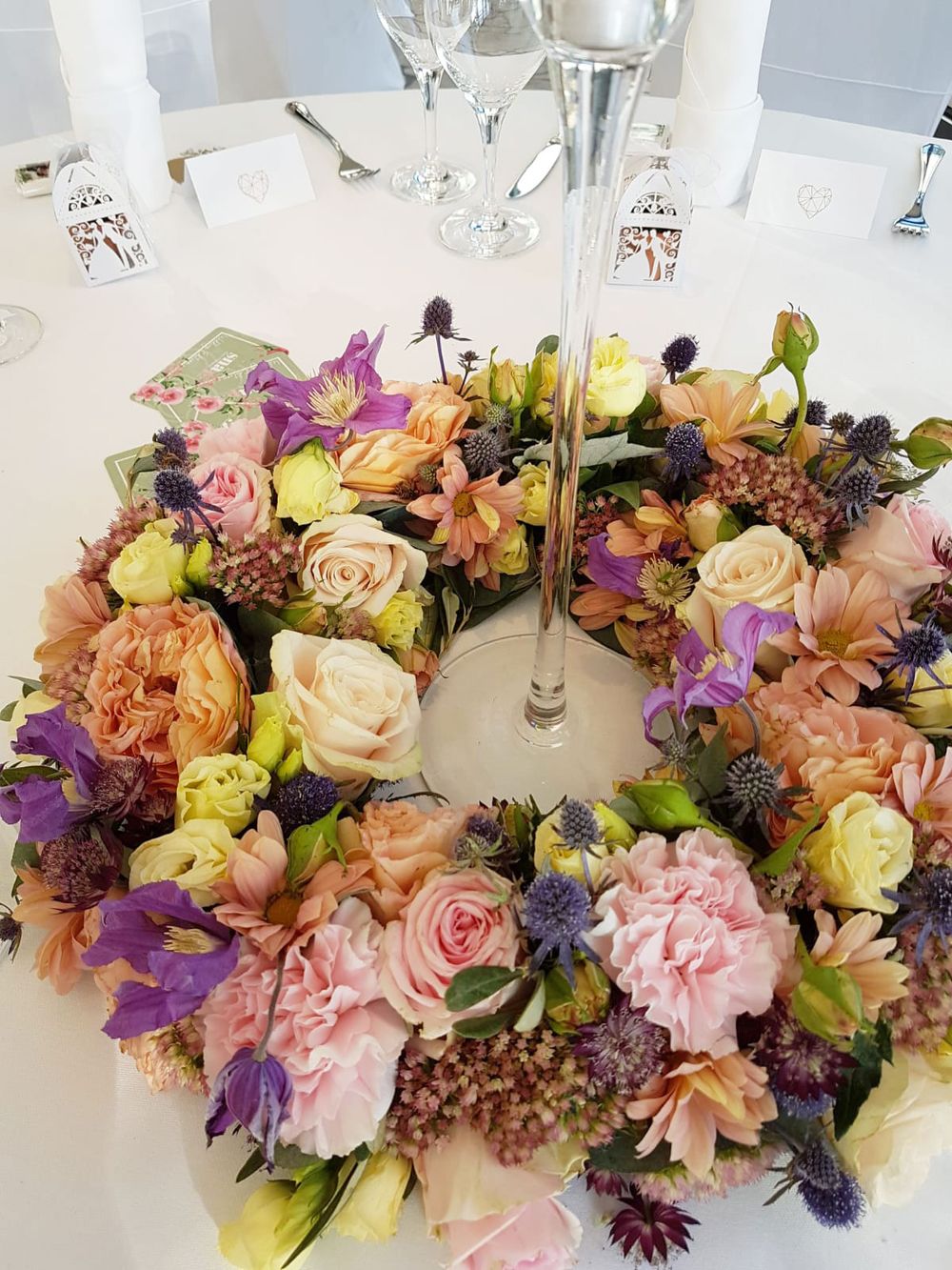 Blumenkranzgesteck